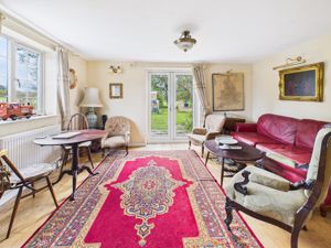 Sitting Room- click for photo gallery